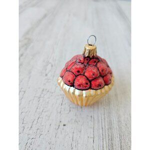 Vintage Columbia Apple basket glass ornament glitter cherries‎